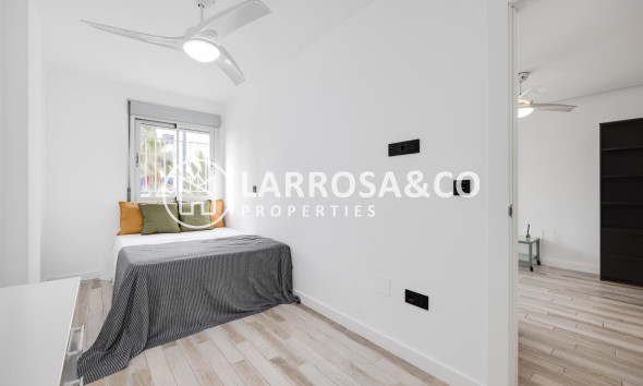 Reventa - Apartamento - Torrevieja - Punta Prima