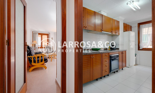 Resale - Apartment - Torrevieja - Acequion