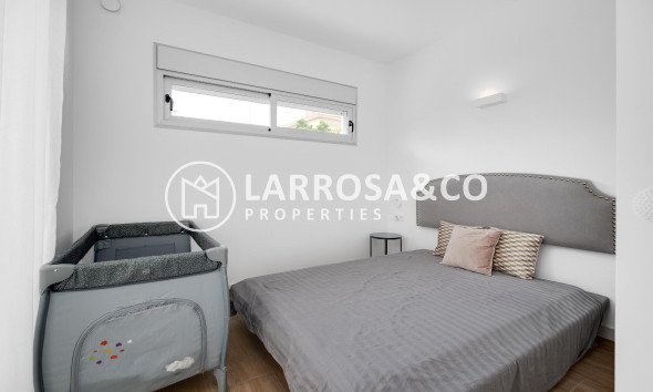 Herverkoop - Villa - Torrevieja - Los Frutales