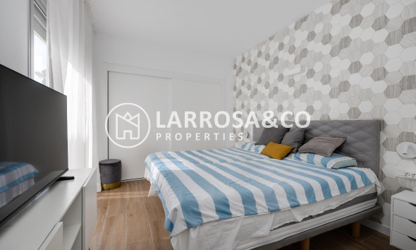 Herverkoop - Villa - Torrevieja - Los Frutales