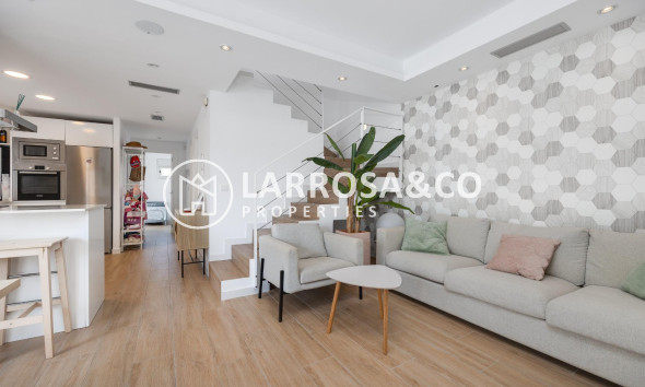 Herverkoop - Villa - Torrevieja - Los Frutales