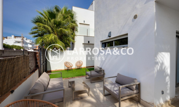 Herverkoop - Villa - Torrevieja - Los Frutales