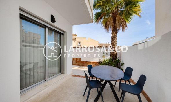 Herverkoop - Villa - Torrevieja - Los Frutales