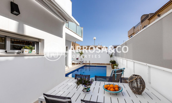 Herverkoop - Villa - Torrevieja - Los Frutales