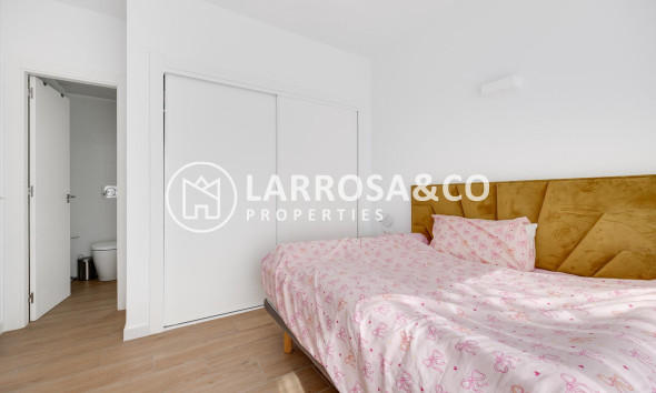 Herverkoop - Villa - Torrevieja - Los Frutales