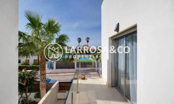 Herverkoop - Villa - Torrevieja - Los Frutales