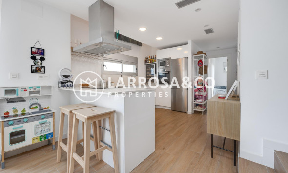 Herverkoop - Villa - Torrevieja - Los Frutales