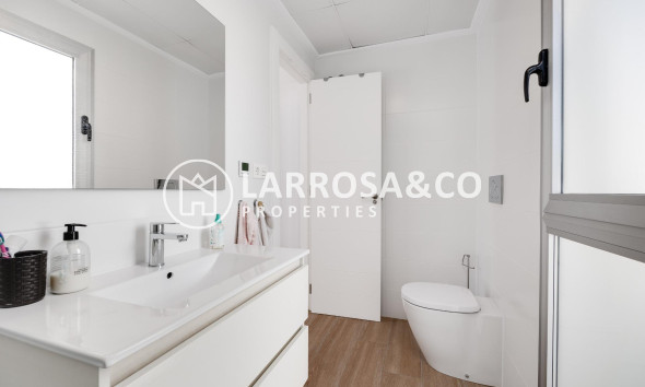 Herverkoop - Villa - Torrevieja - Los Frutales