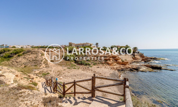 Herverkoop - Villa - Torrevieja - Los Frutales