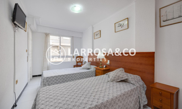 Resale - Apartment - Torrevieja - Los Locos Beach
