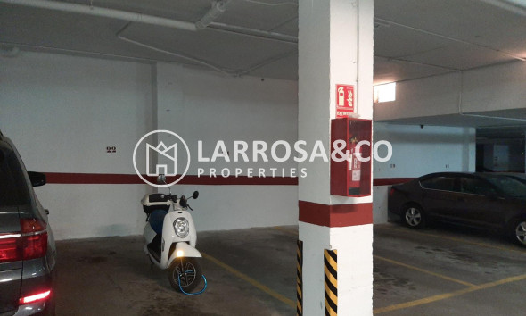 Resale - Apartment - Torrevieja - Los Locos Beach