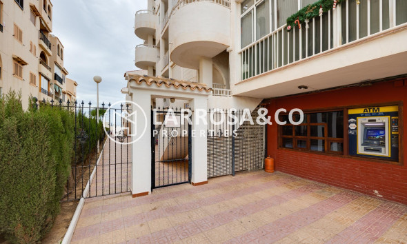 Resale - Apartment - Torrevieja - Torre la mata