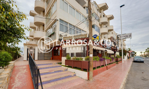 Resale - Apartment - Torrevieja - Torre la mata