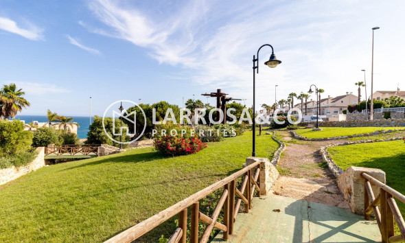 Resale - Apartment - Torrevieja - Torre la mata
