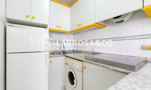 Resale - Semi-detached house - Torrevieja - Los Altos