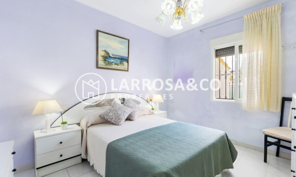 Resale - Semi-detached house - Torrevieja - Los Altos