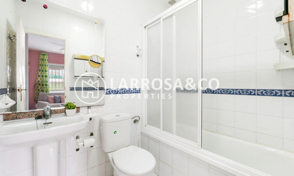 Resale - Semi-detached house - Torrevieja - Los Altos