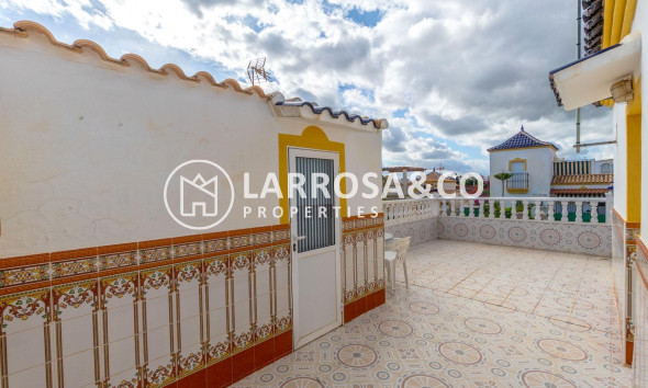 Resale - Semi-detached house - Torrevieja - Los Altos