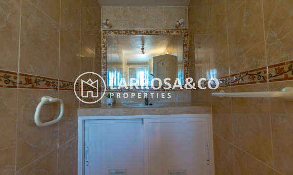 Resale - Semi-detached house - Torrevieja - Los Altos