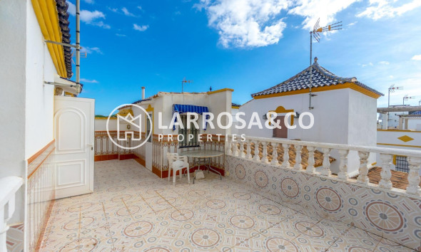 Resale - Semi-detached house - Torrevieja - Los Altos