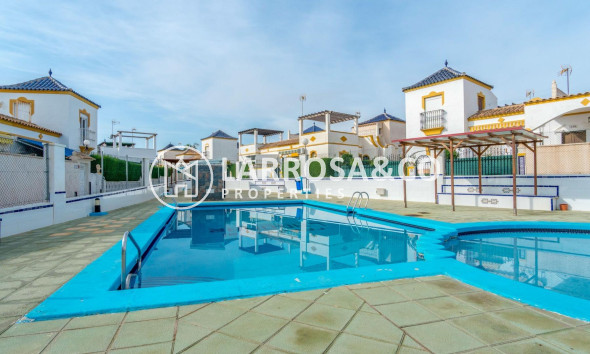 Resale - Semi-detached house - Torrevieja - Los Altos
