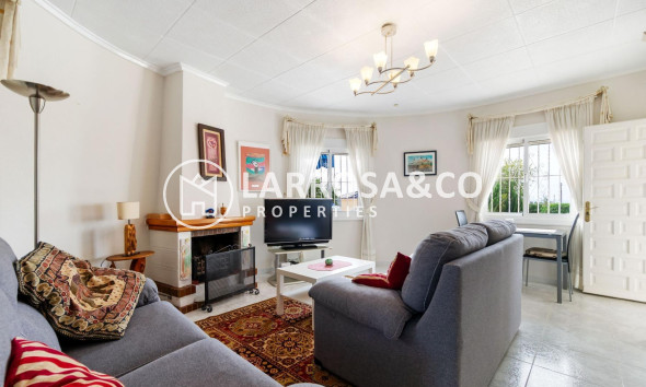 Resale - Detached House/Villa - Torrevieja - La Siesta - El Salado - Torreta