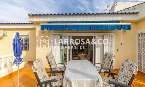 Resale - Detached House/Villa - Torrevieja - La Siesta - El Salado - Torreta