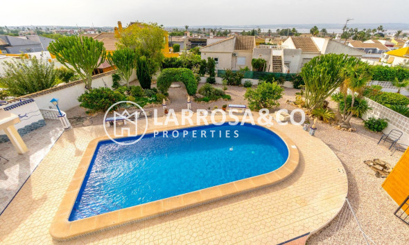 Resale - Detached House/Villa - Torrevieja - La Siesta - El Salado - Torreta