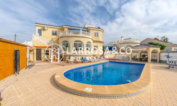 Resale - Detached House/Villa - Torrevieja - La Siesta - El Salado - Torreta