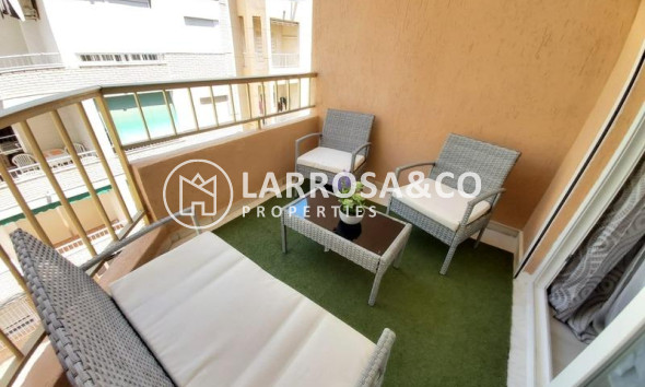 Resale - Apartment - Torrevieja - Playa del cura