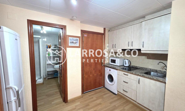 Resale - Apartment - Torrevieja - Playa del cura