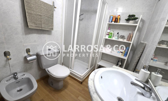 Resale - Apartment - Torrevieja - Playa del cura