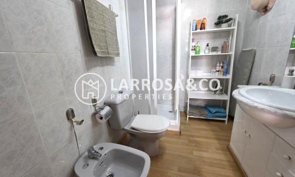 Resale - Apartment - Torrevieja - Playa del cura