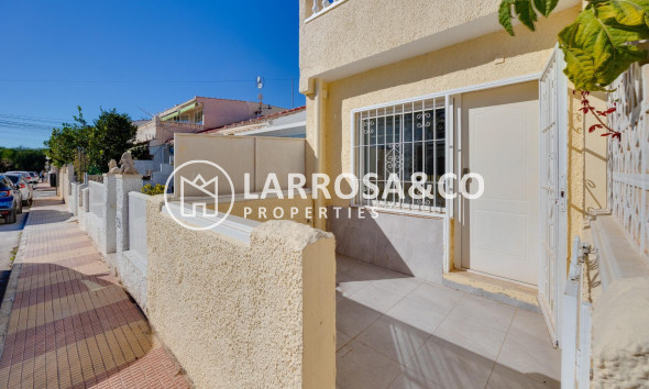 Reventa - Adosado - Torrevieja - El limonar