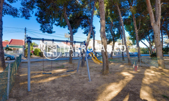 Reventa - Adosado - Torrevieja - El limonar