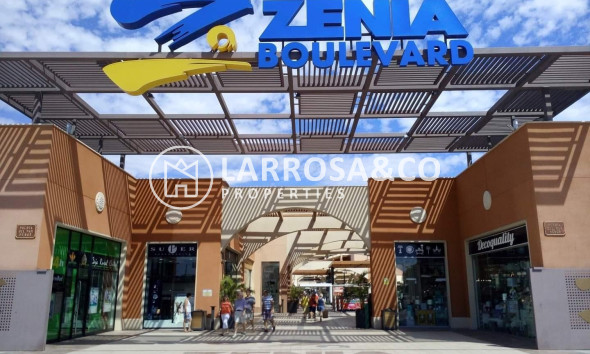 Resale - Bungalow - San Miguel de Salinas - BLUE LAGOON