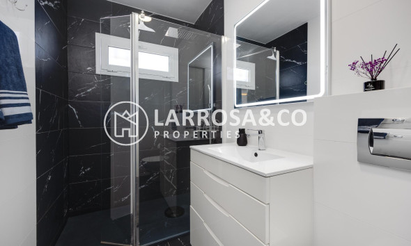 Herverkoop - Apartment - Torrevieja - La Mata