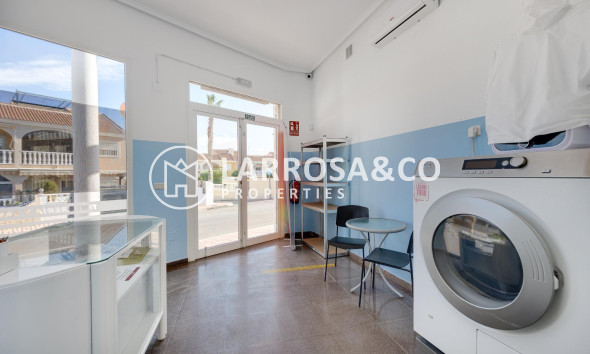 A Vendre - Commercial space - Ciudad Quesada - DOÑA PEPA