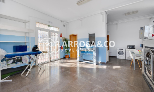 A Vendre - Commercial space - Ciudad Quesada - DOÑA PEPA