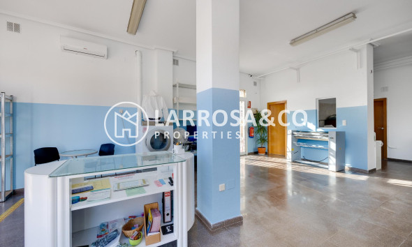 A Vendre - Commercial space - Ciudad Quesada - DOÑA PEPA