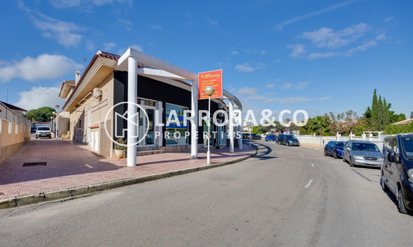 A Vendre - Commercial space - Ciudad Quesada - DOÑA PEPA