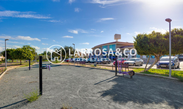 A Vendre - Commercial space - Ciudad Quesada - DOÑA PEPA