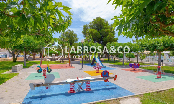 Reventa - Adosado - Torrevieja - Carrefour