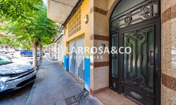 Resale - Apartment - Torrevieja - Centro