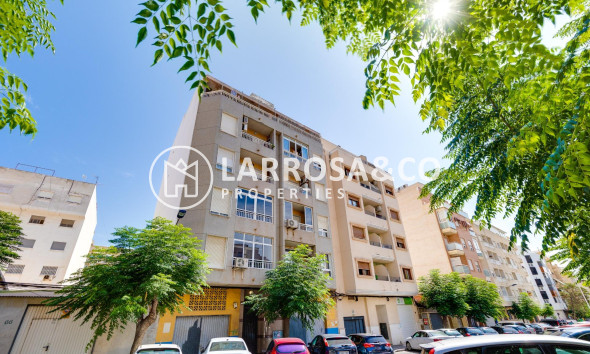 Resale - Apartment - Torrevieja - Centro