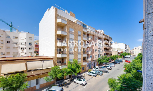 Resale - Apartment - Torrevieja - Centro