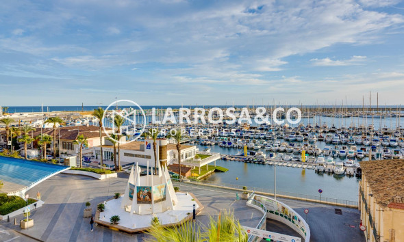 Resale - Apartment - Torrevieja - Centro