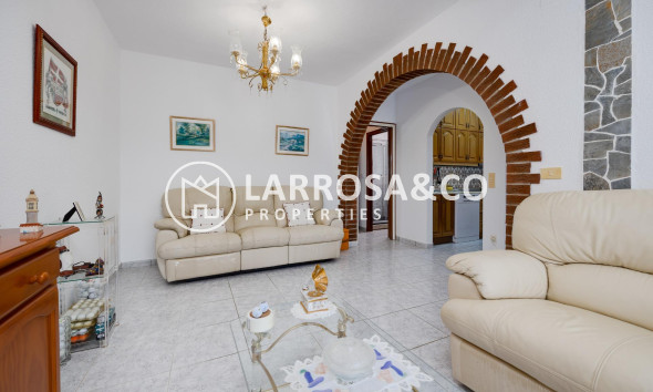 Resale - Semi-detached house - Pilar de la Horadada - Pinar de Campoverde