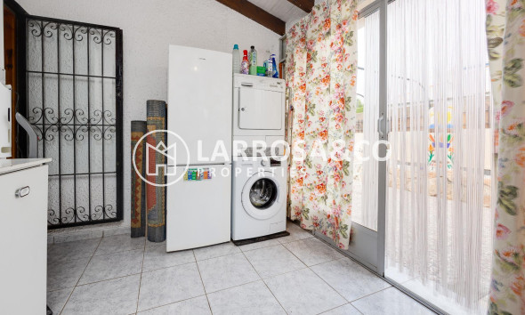 Resale - Semi-detached house - Pilar de la Horadada - Pinar de Campoverde