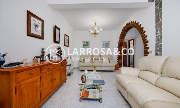 Resale - Semi-detached house - Pilar de la Horadada - Pinar de Campoverde